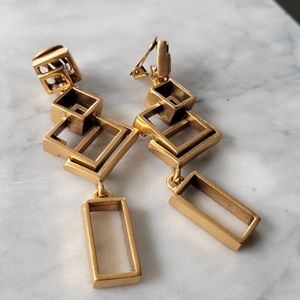 Oscar De La Renta Clip on Earrings